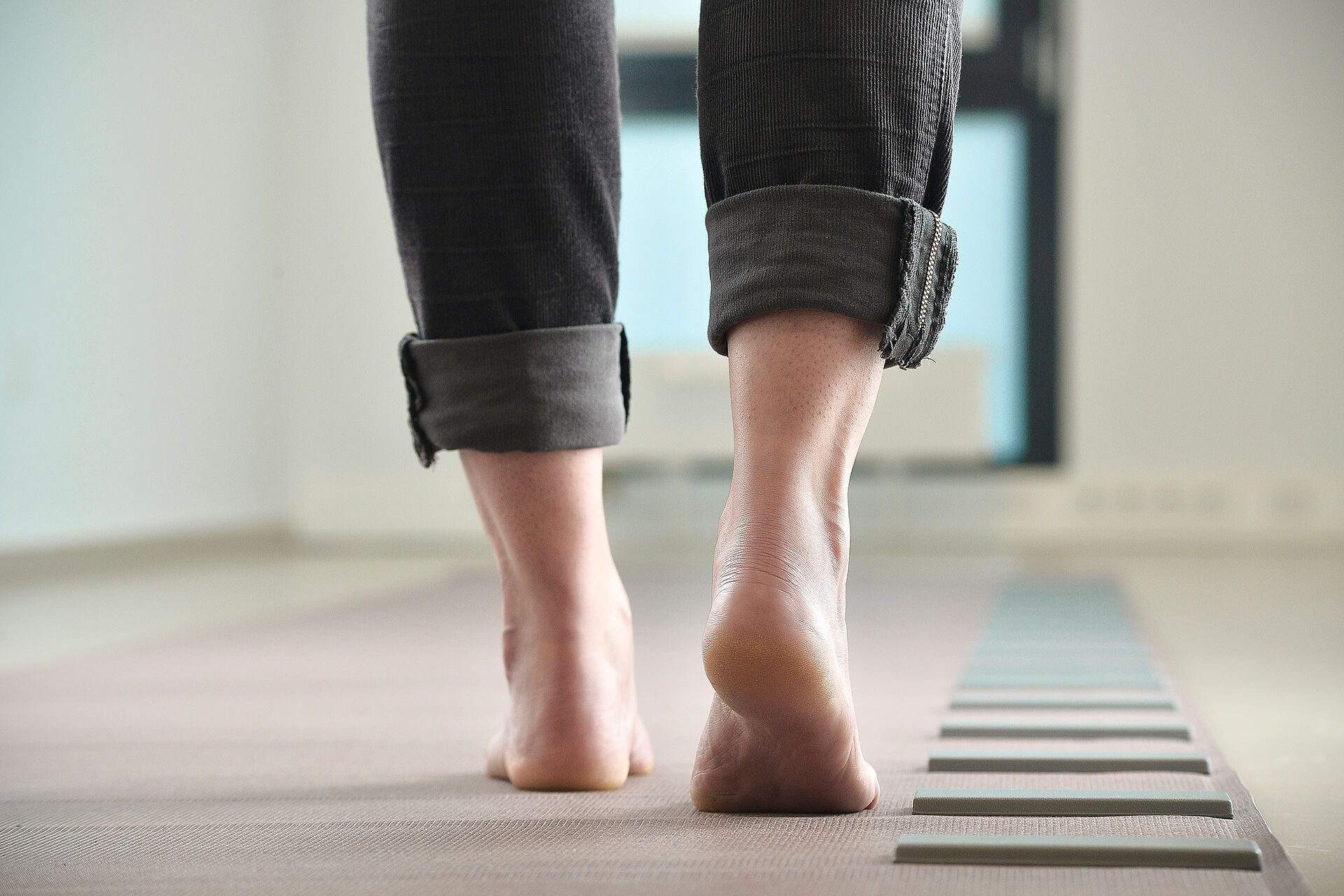 Symbolic image gait analysis